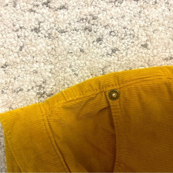 We the free (free people) near  new size 26 corduroy pants with bottom fray. - Picture 5 of 6